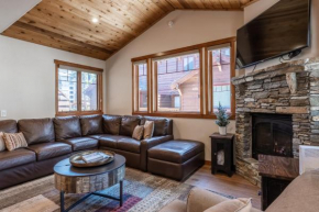 Grayfox #4 3 Bedroom 3 Bathroom Sleeps 8 Walk to Village Gondola